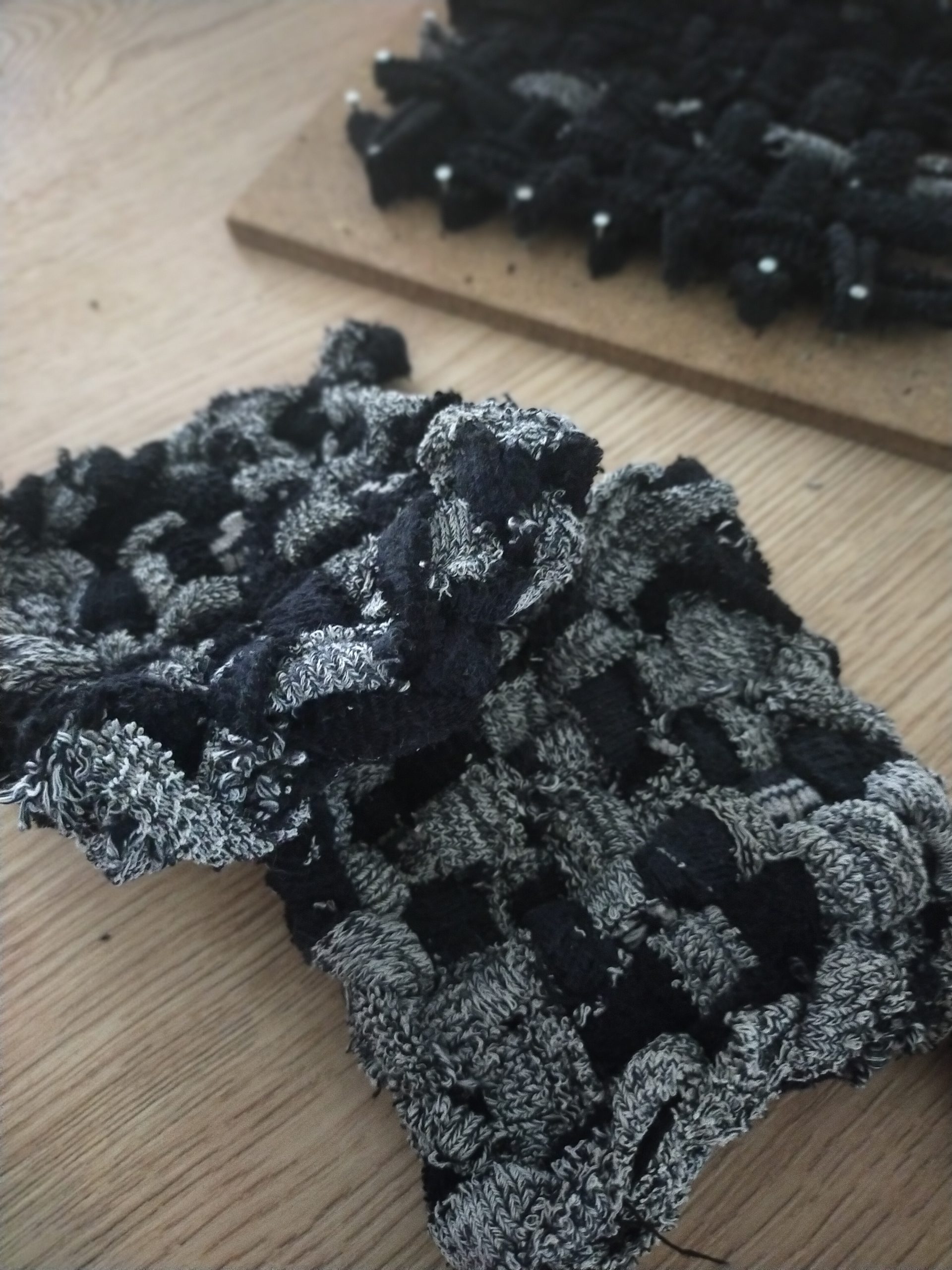 éponges tawashi fabriquées à partir de chaussettes